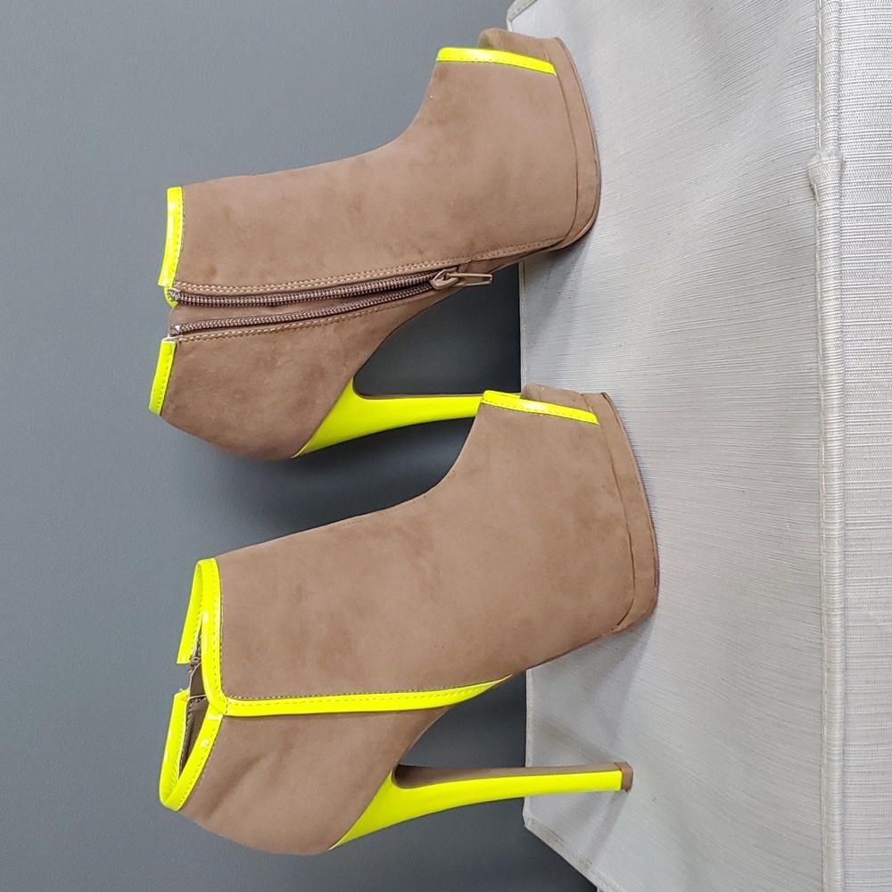 Womens Open-toe Boots